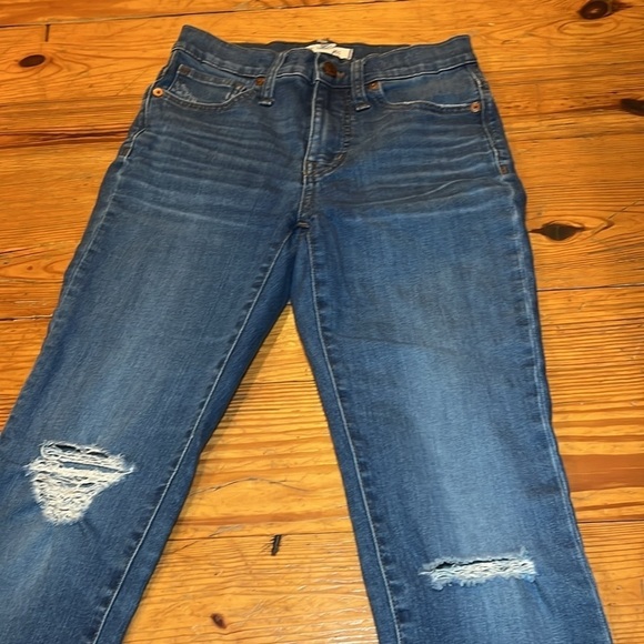 Madewell 9" High-Rise Skinny Crop Jeans - Picture 5 of 9